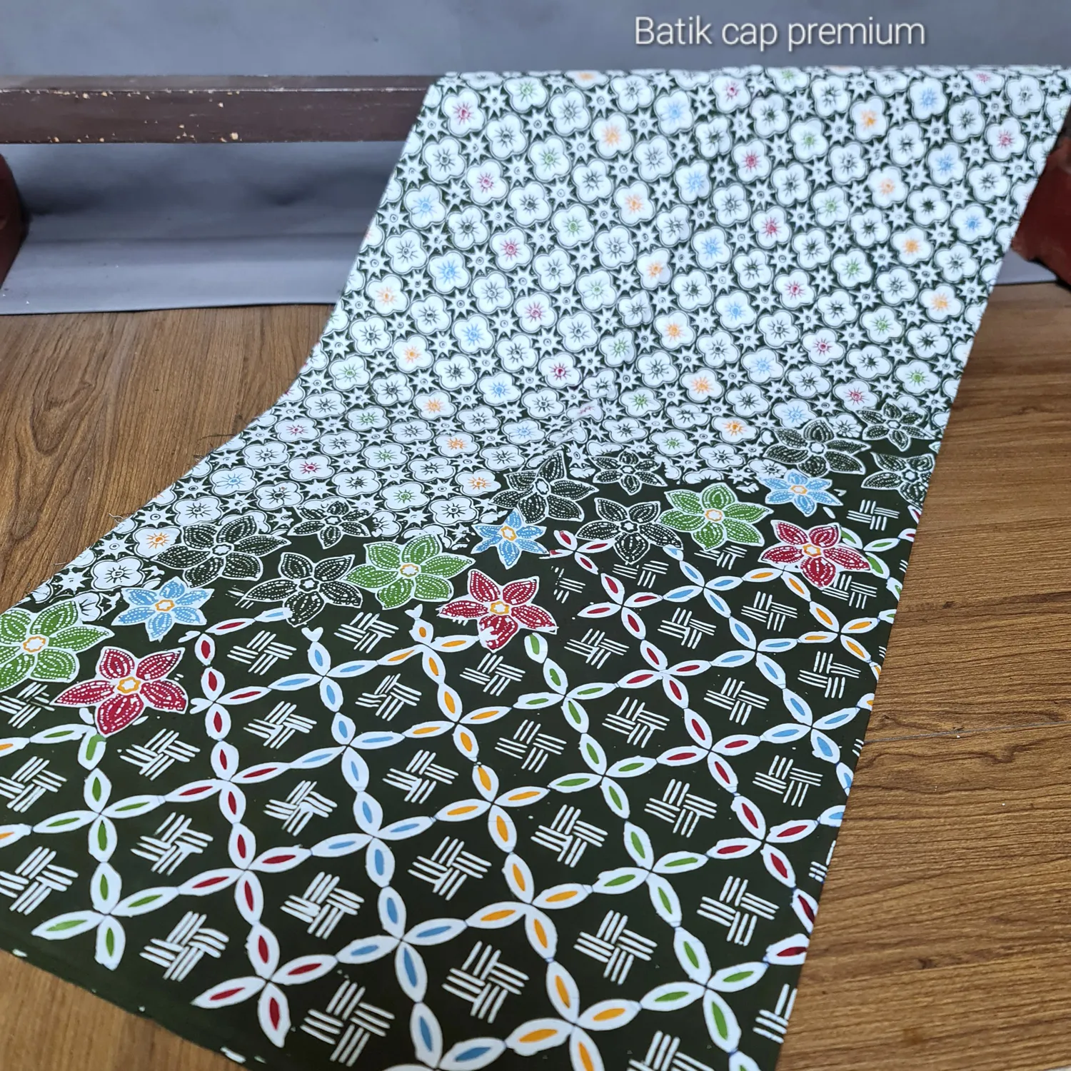 Kain Batik Colet Kombinasi Buketan Anyaman Zaitun